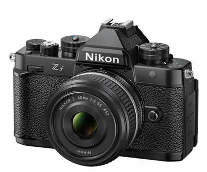 Nikon Z f Black + Z 40mm f/2 SE + SDXC 128GB
