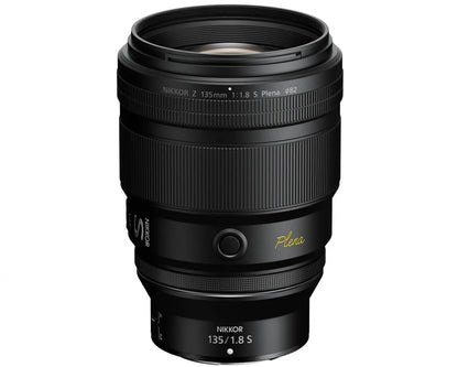 NIKKOR Z 135mm f/1.8 S Plena