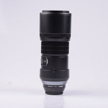 Olympus M.Zuiko Digital ED 300mm F/4 IS PRO