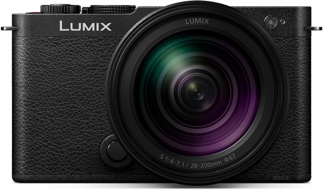 Panasonic Lumix S9 + 28-200mm F4-7