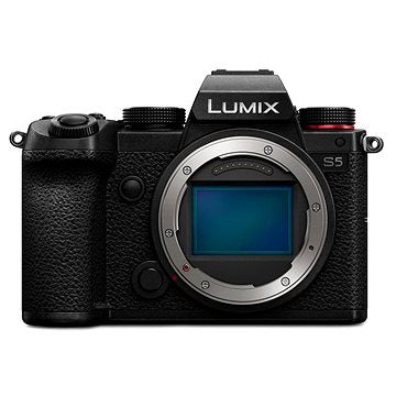 Panasonic Lumix DC-S5 + Lumix S PRO 24-105 Mm F/4 MACRO O.I.S.