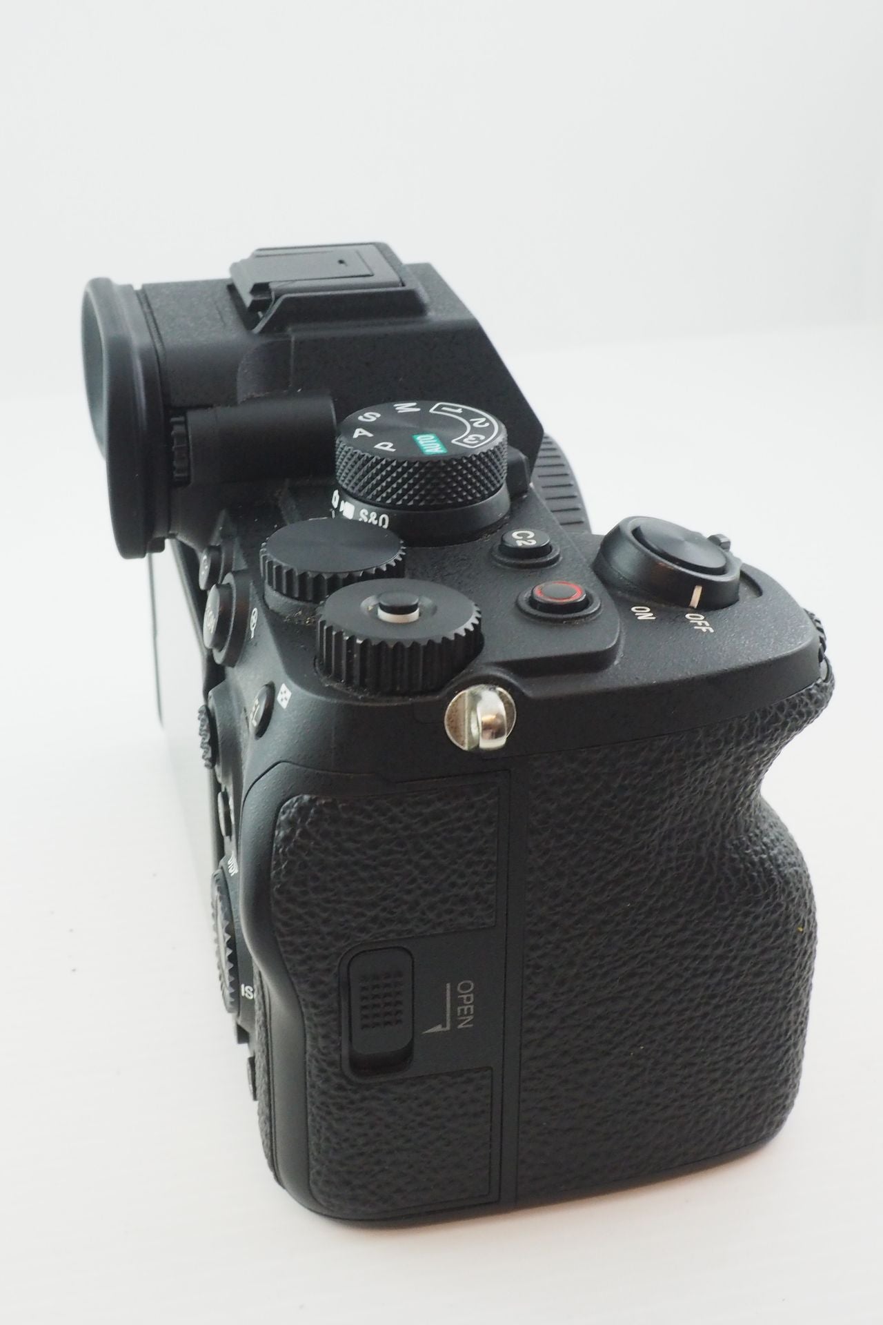 US. SONY 7 IV MAT. 6633089