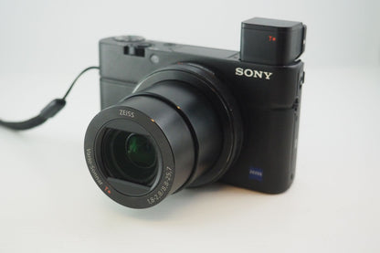 US. SONY RX100 III 3166572