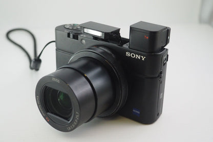 US. SONY RX100 III 3166572