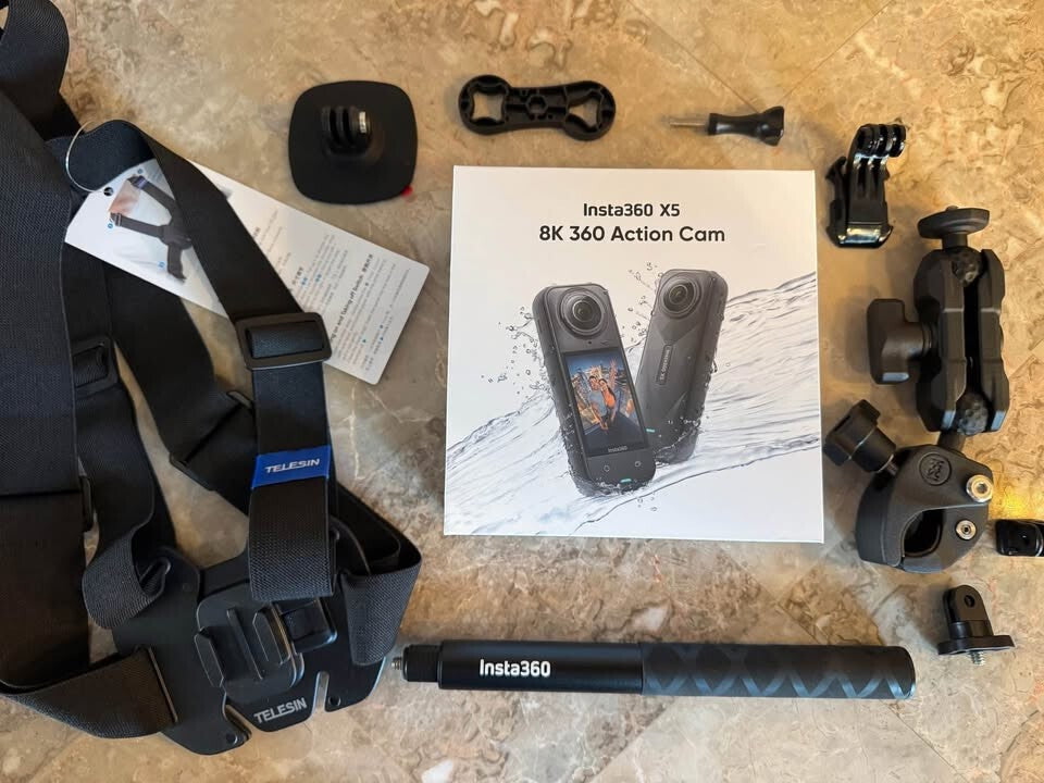 Insta360 X5 Standard Bundle