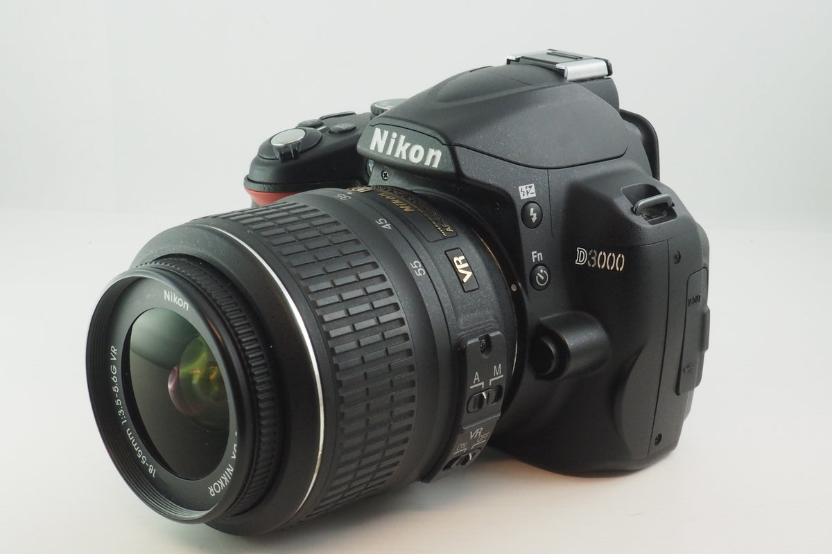 US. NIKON D3000 KIT 18-45 6746080