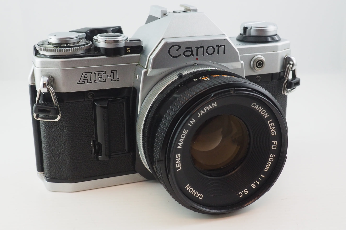 US. CANON AE-1 KIT  FD 50 F1.8 SC MAT. 1550999