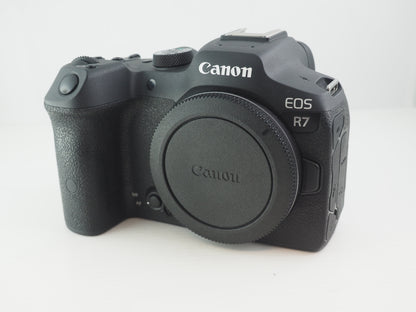 US. CANON EOS R7 BODY 213034003305