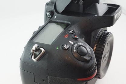 US. NIKON D800 MAT. 6052354 (35.000 scatti)