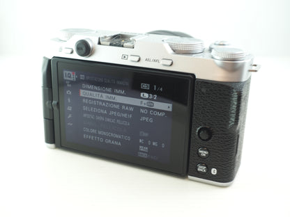 US. FUJI X-M5 SILVER KIT 15-45 50023404
