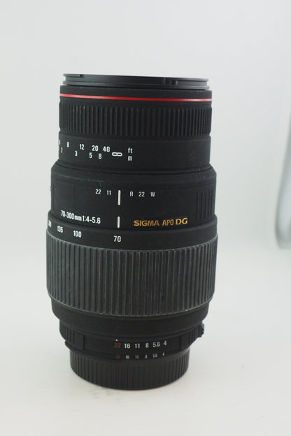US. SIGMA OB. AF 70-300 APO DG NIKON MATR. 4124536