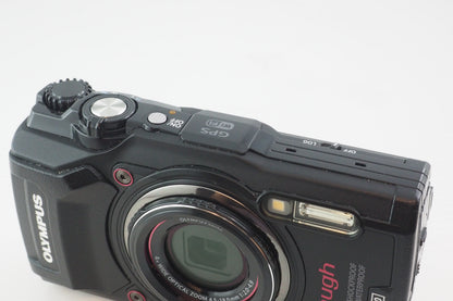 Olympus kit sub TG-5 + custodia sub PT-058 Usato