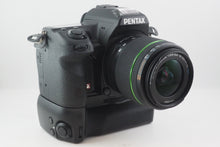 PENTAX K5II KIT18-55+ BATTERYGRIP (14.100 SCATTI)
